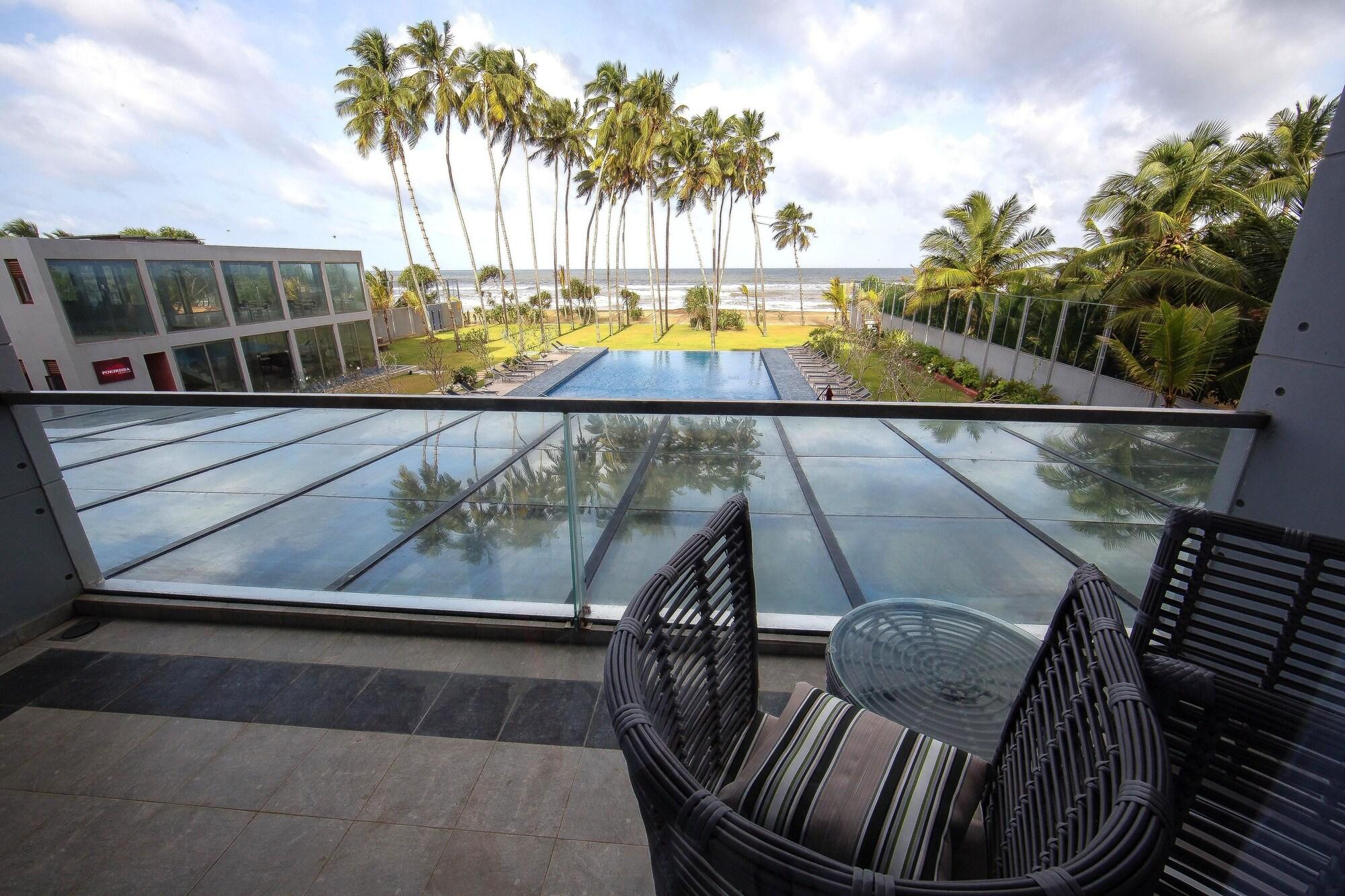 Club Waskaduwa Beach Resort & Spa Kalutara Bagian luar foto