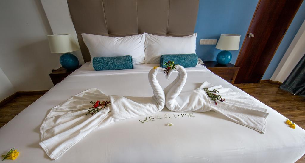 Club Waskaduwa Beach Resort & Spa Kalutara Bagian luar foto