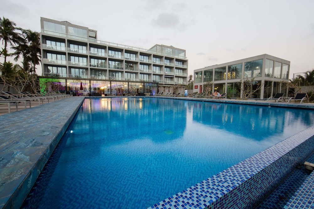 Club Waskaduwa Beach Resort & Spa Kalutara Bagian luar foto
